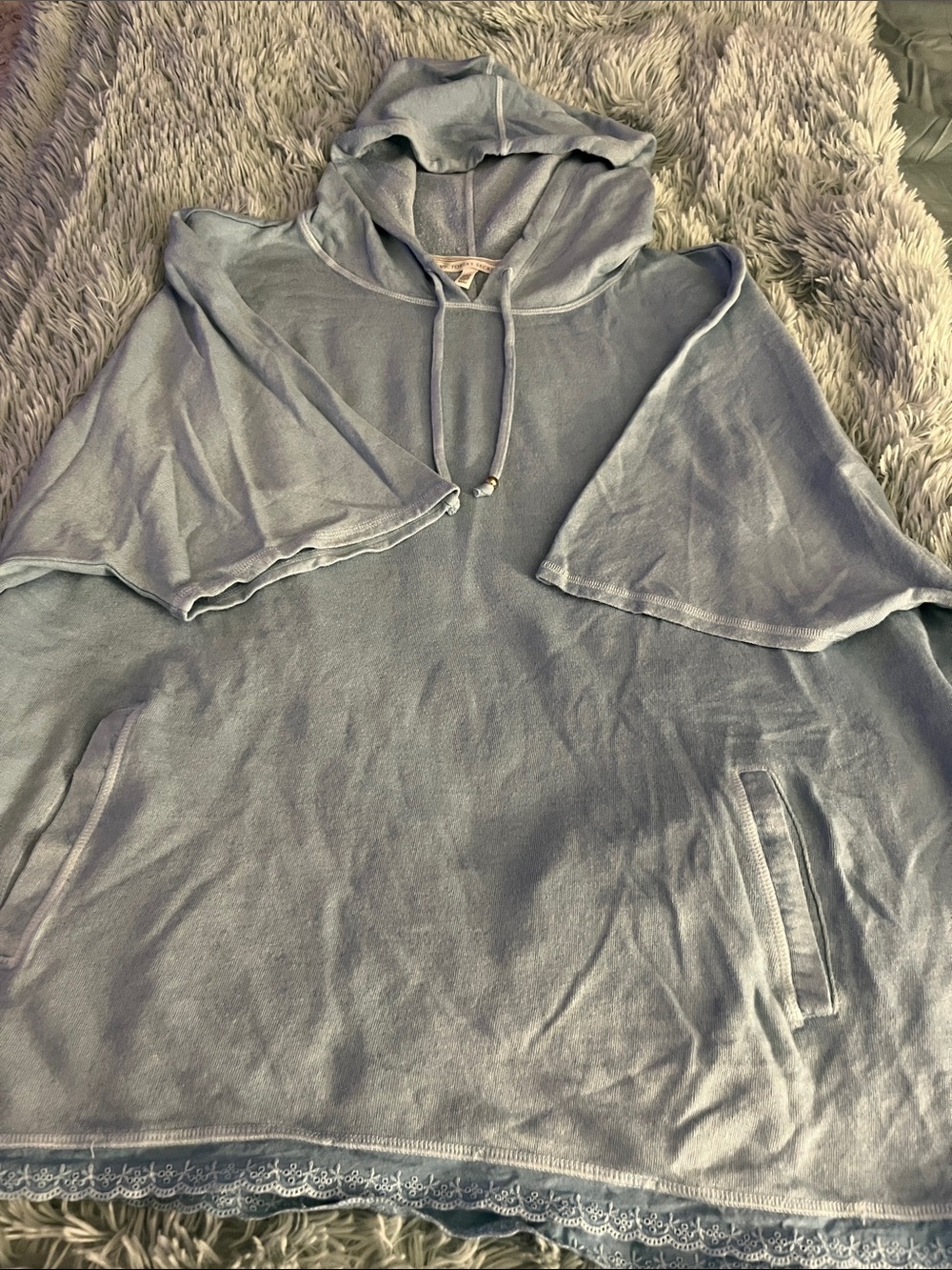 VICTORIA’S SECRET M NEW Light Blue Hooded BEACH Pullover with Lace Trim